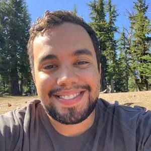 Meet your Posher, Cesar